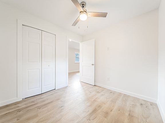 4th image of 330 Abbe Rd #2