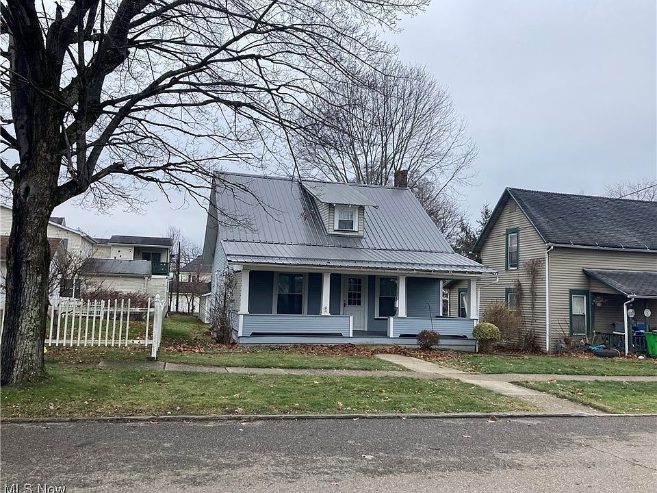 1st image of 280 2nd St NE