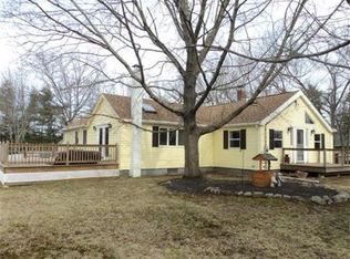 35 S Martin Rd, Amesbury, MA 01913