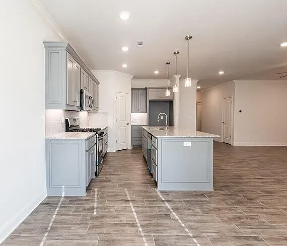 430 Linda Ln — Photo 5