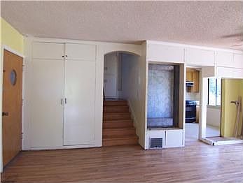 3rd image of 896 Oneonta Dr
