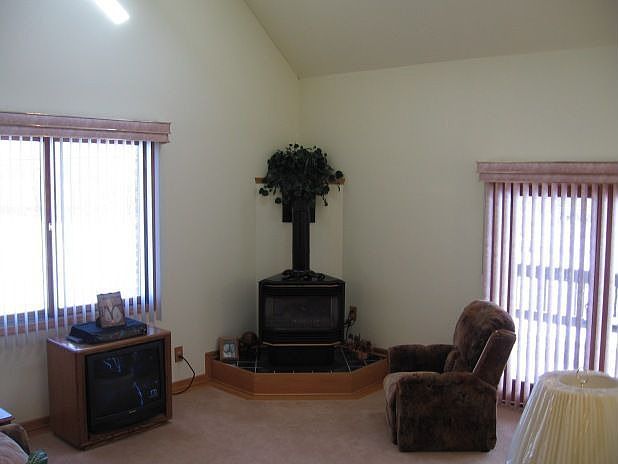 2nd image of 5204 Smith Kramer St NE