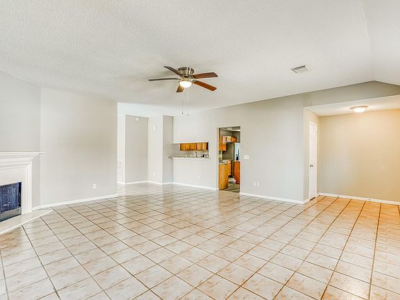 3rd image of 1635 Ridgebriar Dr