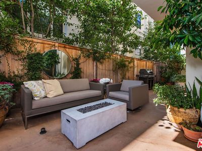 11755 Montana Ave APT 105, Los Angeles, CA, 90049