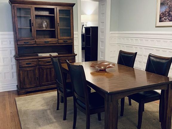 4th image of 178 N Pearl St #1