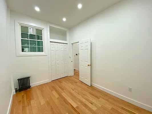 Rented by Daniel Gale Sotheby's International Realty | media 17