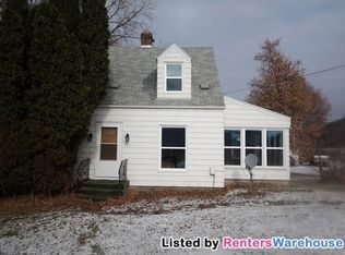 908 1st St, Newport, MN 55055