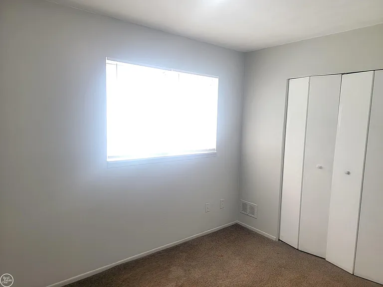 6784 Studebaker Ave — Photo 12