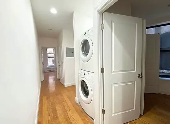 Rented by EastMount Realty LLC | media 22