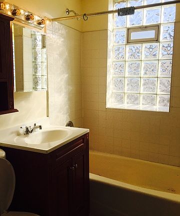 5th image of 2935 N Fairfield Ave APT 2