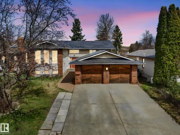 4512 20a Ave NW, Edmonton, AB T6L 2Z5