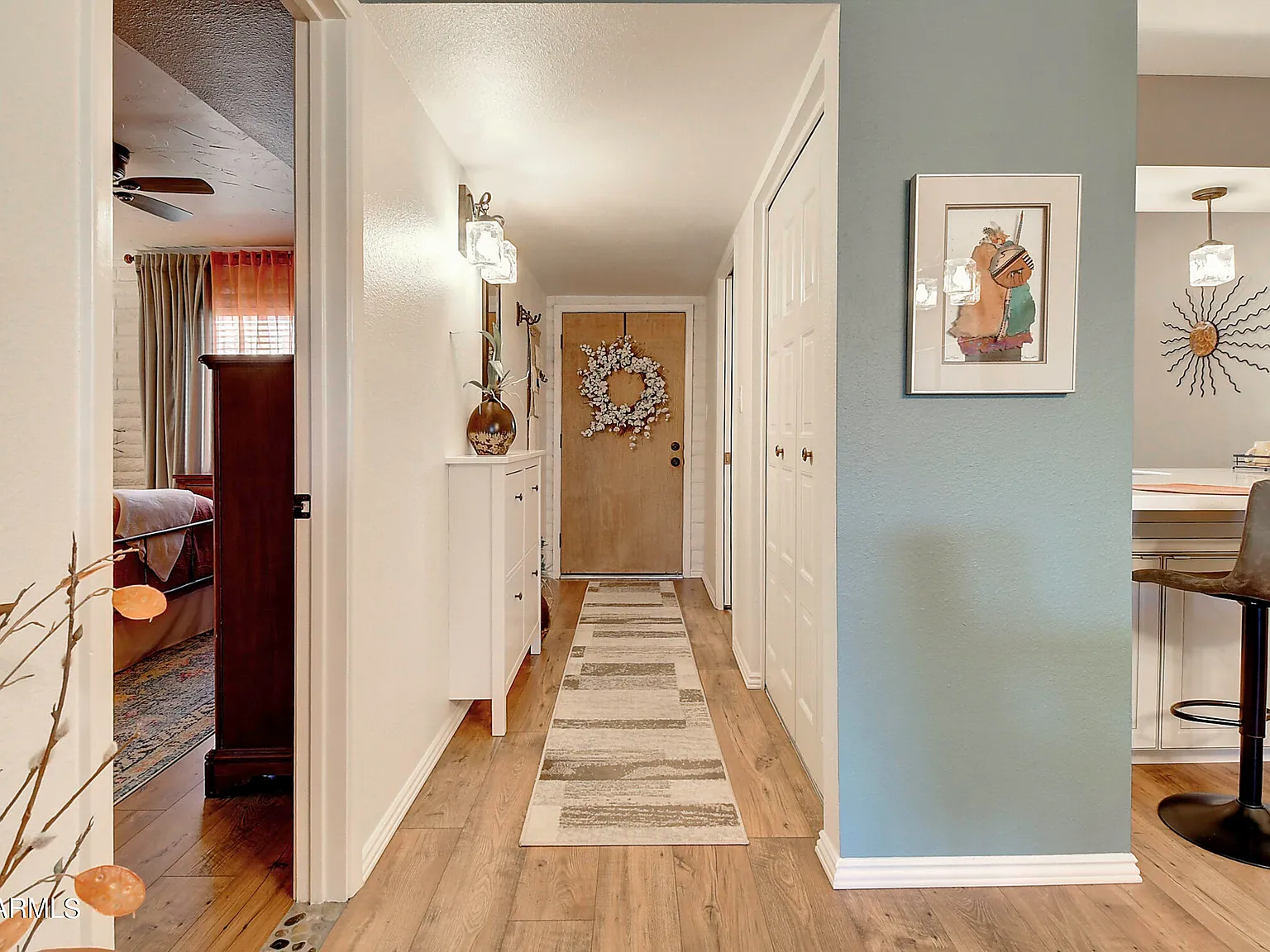 2 bed, 2.0 bath, 987 sqft, $3,500 — Photo 2