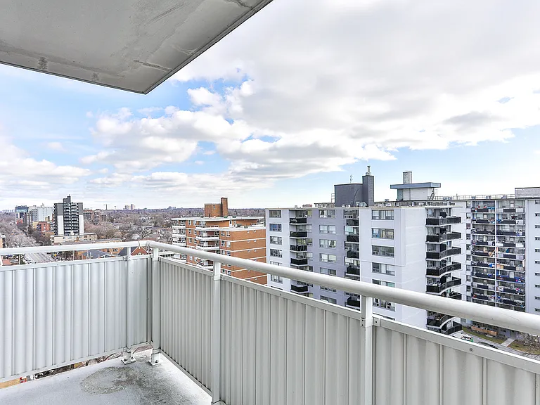 80 Cosburn Ave — Photo 20