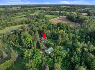 4841 Saint Finbars Rd, Saukville, WI 53080