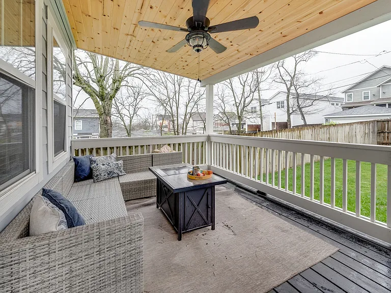 4704B Michigan Ave — Photo 34