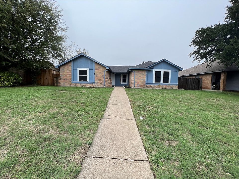 1431 & 1429 N Bluegrove Dr, Lancaster, TX 75134 Zillow