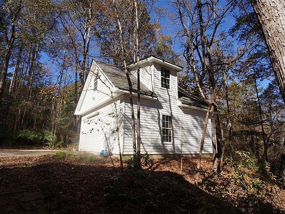 5th image of 3276 Creekside Dr SE