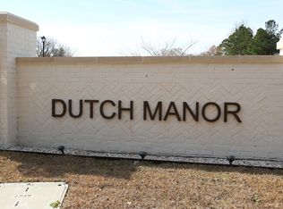 160 Dutch Manor Dr, Baton Rouge, LA 70810