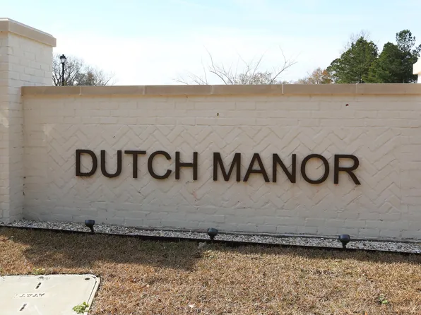 201 Dutch Manor Dr, Baton Rouge, LA 70810