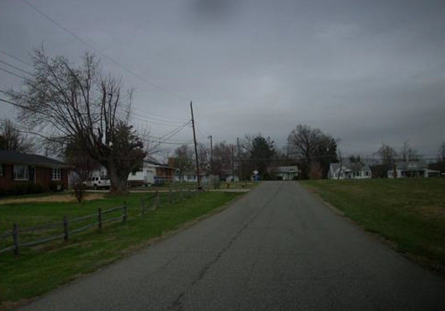 2nd image of 5887 Oak Knoll Dr