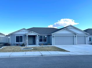 4313 Chilcotin Ln, Pasco, WA 99301