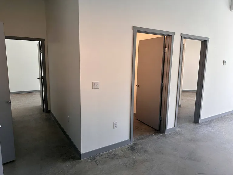Serenity Apartments — Photo 100