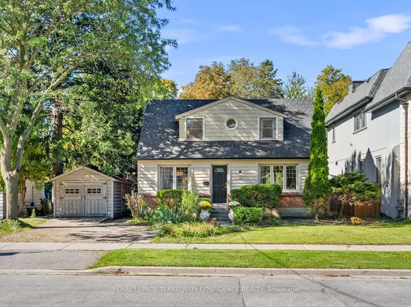 45 Glenborough Park Cres, Toronto, ON M2R 2G4