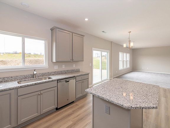 3rd image of 1617 Cherry Blossom Dr
