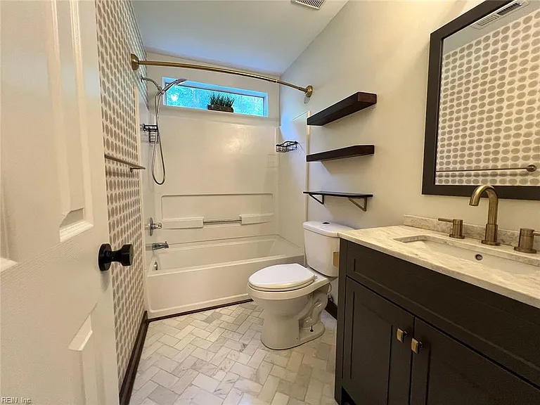 120 Misty Ridge Ln — Photo 15