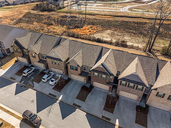 2nd image of 2787 Pearl Ridge Trce