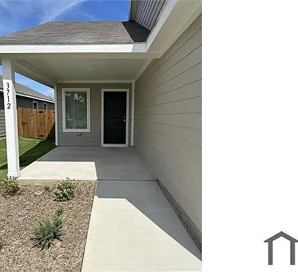 3 bed, 1266 sqft, $2,500 — Photo 2