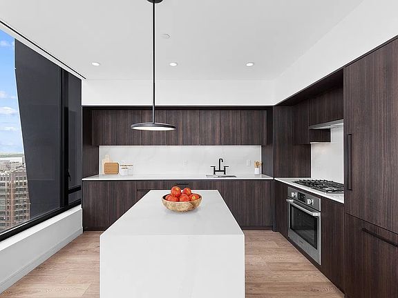 5th image of 111 Varick St #26A