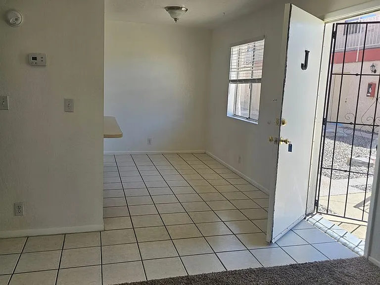 2301 McCulloch Blvd N #J — Photo 7