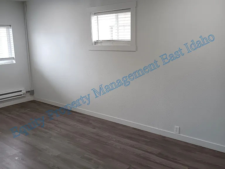 1335 S 5th Ave — Photo 39