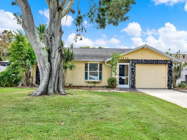 5820 102nd Ave N, Pinellas Park, FL 33782
