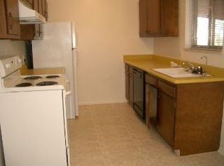 842 Naples St, Aurora, CO 80011