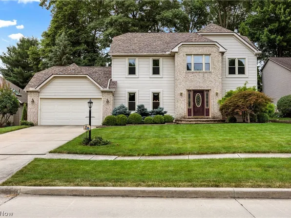 19985 Abigail Ln, Strongsville, OH 44149