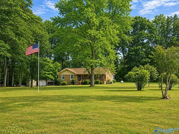 154 Dea Thomas Rd, Hazel Green, AL 35750