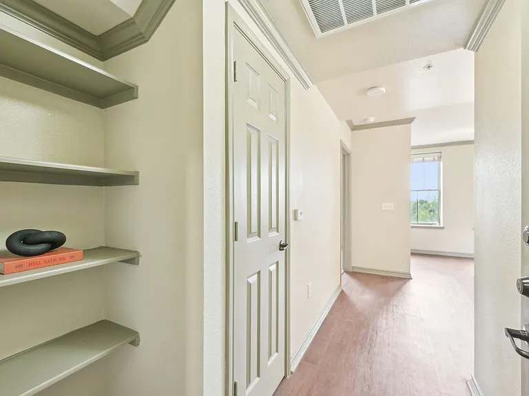 2101 Church Street — Photo 106