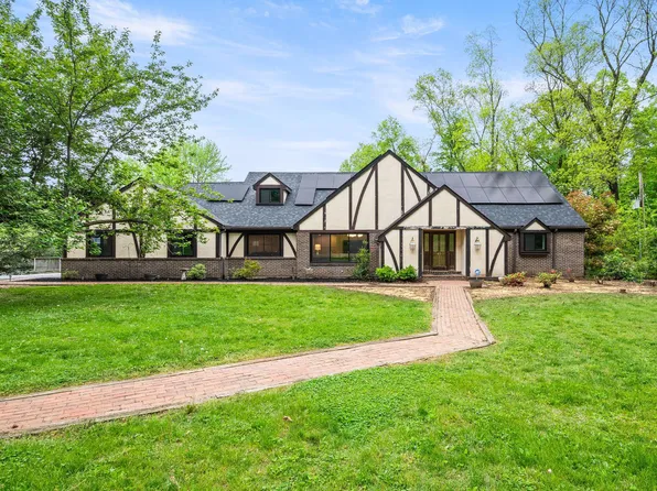 41 Devon Dr, Reading, PA 19606