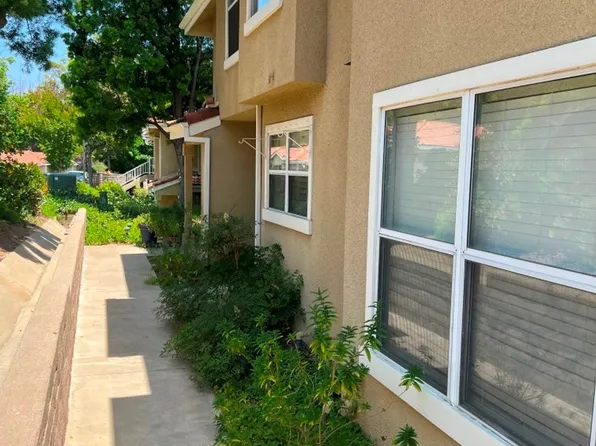 2731 N Erringer Rd #15, Simi Valley, CA 93065