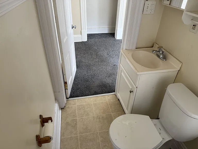 525 Dunbar Ave #3 — Photo 8