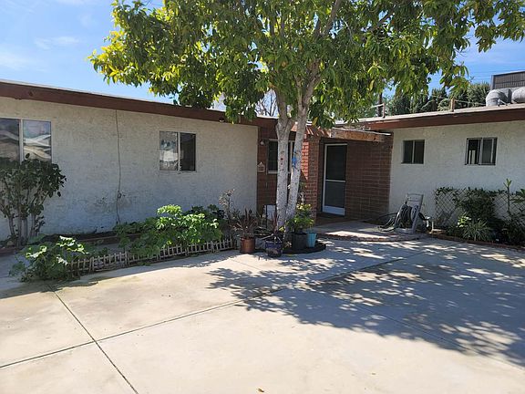 4th image of 2223 Camarina Dr
