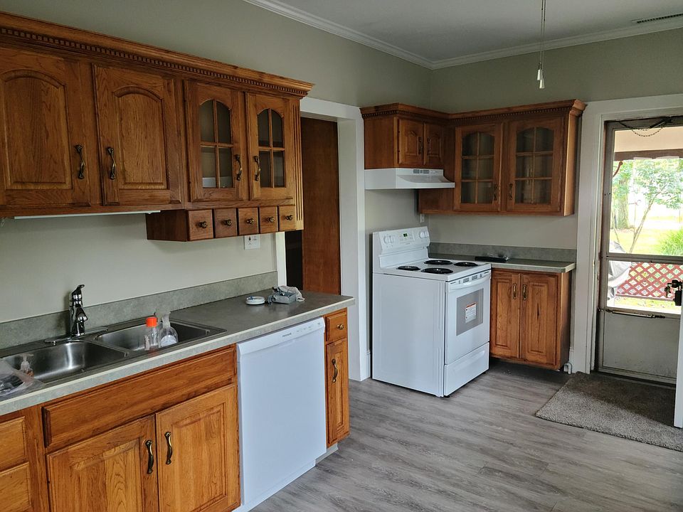 2nd image of 23336 West Rd