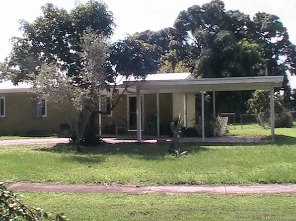 140 Eaton Dr, Port Saint Lucie, FL 34952