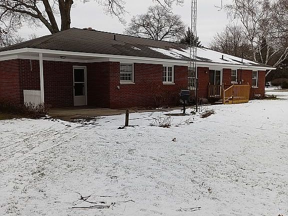 2nd image of 1785 Bayview Dr