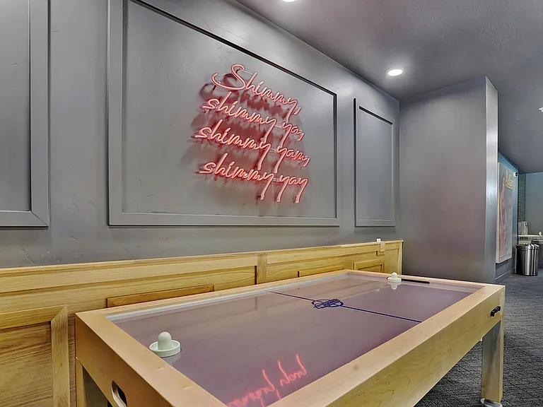 Lotus Republic Apartments — Photo 18