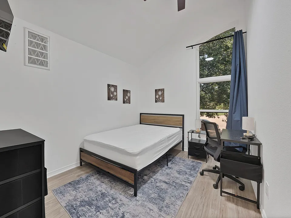 Pepper Tree Cir