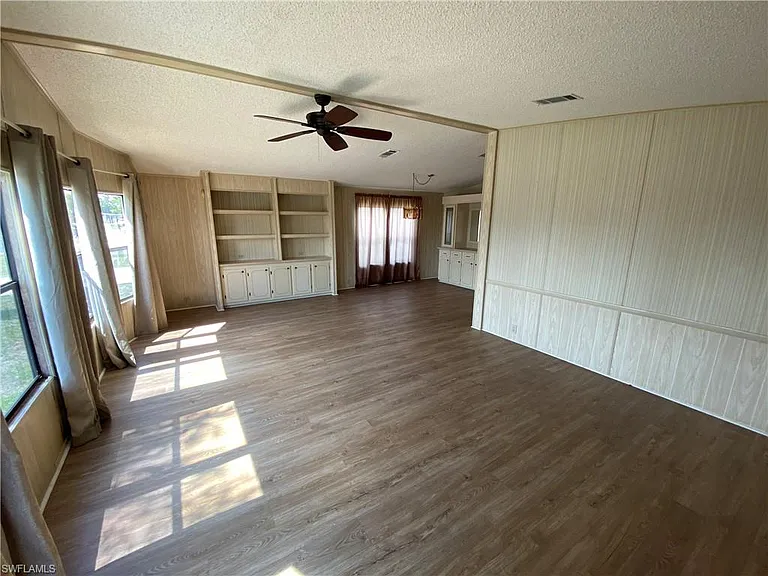 26380 New Orleans Dr — Photo 4