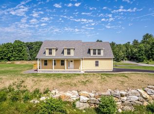 7 Hayfield Ln, Windham, ME 04062